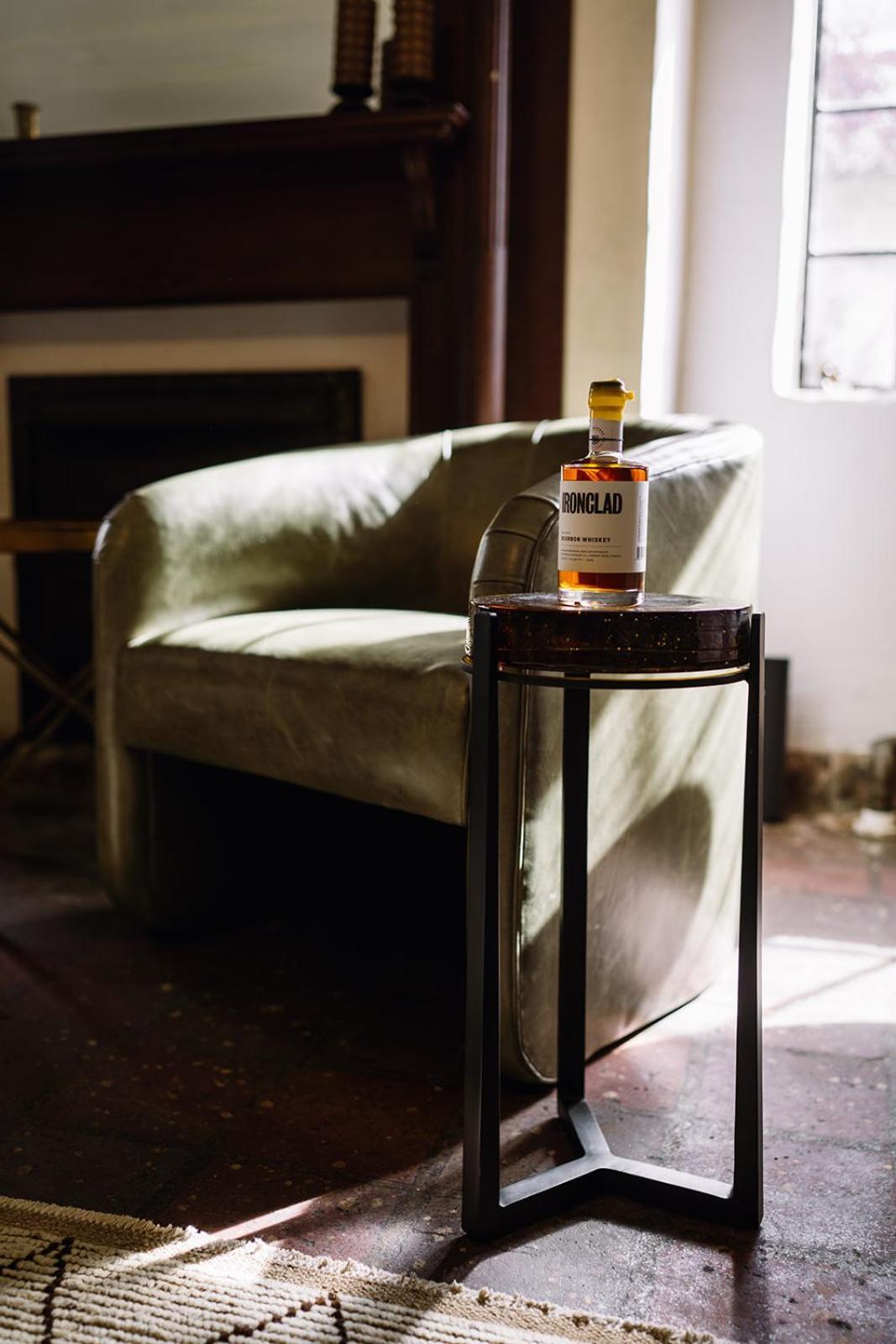 Ironclad Inn And Bourbon Room 프레드릭스버그 외부 사진